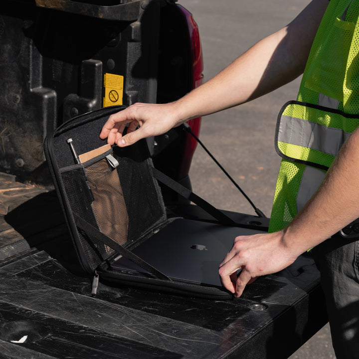 Adventurer Laptop Sleeve Laptop Sleeve – Pelican Outdoor